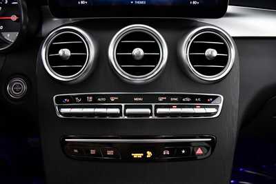 2021 Mercedes-Benz GLC-Class, $23795. Photo 12