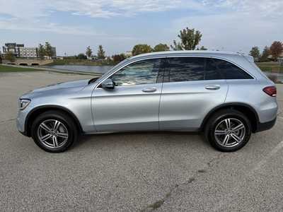 2021 Mercedes-Benz GLC-Class, $26995. Photo 2
