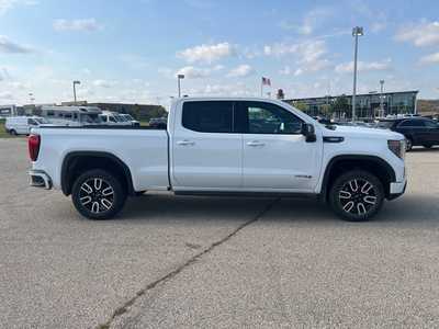2022 GMC 1500 Crew Cab, $44995. Photo 4