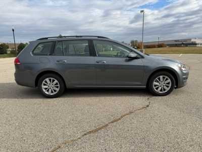 2017 Volkswagen Golf, $13495. Photo 2