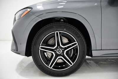 2026 Mercedes-Benz GLE-Class, $75635. Photo 6