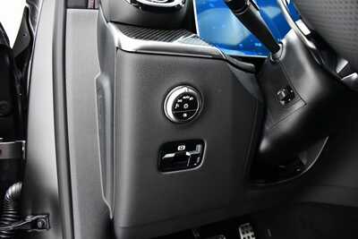 2026 Mercedes-Benz GLC-Class, $88460. Photo 9