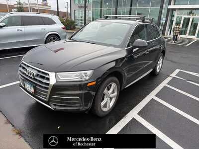 2020 Audi Q5, $21995. Photo 1