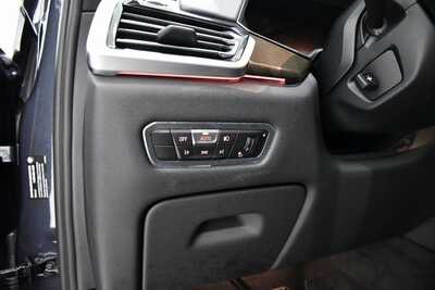 2022 BMW X6, $50795. Photo 11