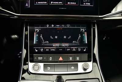 2025 Audi Q7, $49995. Photo 12