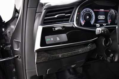2025 Audi Q7, $49995. Photo 9