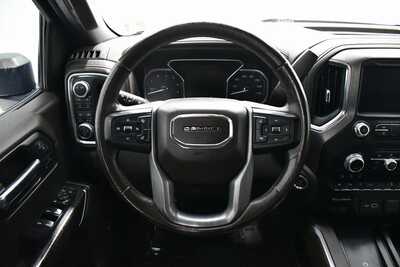 2020 GMC 1500 Crew Cab, $33995. Photo 9