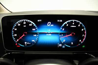 2021 Mercedes-Benz GLA-Class, $29995. Photo 10