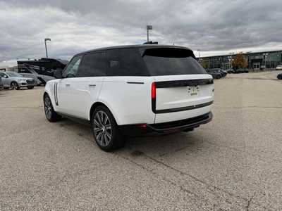 2023 Land Rover Range Rover, $95495. Photo 2