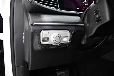 2026 Mercedes-Benz GLE-Class, $91825. Photo 9
