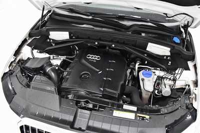 2017 Audi Q5, $13995. Photo 5