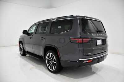 2022 Jeep Wagoneer, $39495. Photo 3