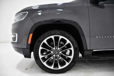 2022 Jeep Wagoneer, $39495. Photo 7