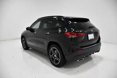 2023 Mercedes-Benz GLA-Class, $26995. Photo 3