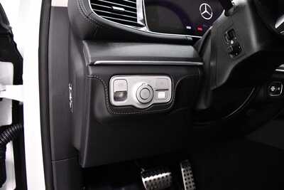 2026 Mercedes-Benz GLS-Class, $102300. Photo 9
