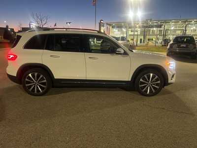 2022 Mercedes-Benz GLB-Class, $30995. Photo 4