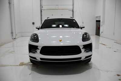 2021 Porsche Macan, $37245. Photo 2