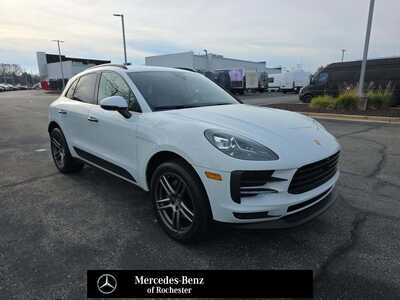 2021 Porsche Macan, $38995. Photo 1