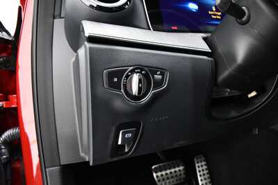 2022 Mercedes-Benz E-Class, $48995. Photo 11