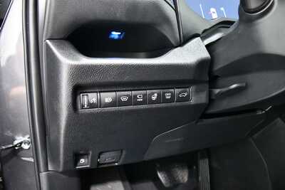 2024 Toyota RAV4, $35000. Photo 11