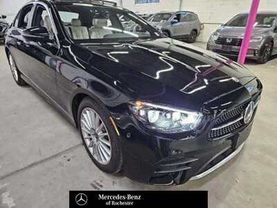 2022 Mercedes-Benz E-Class, $39995. Photo 1