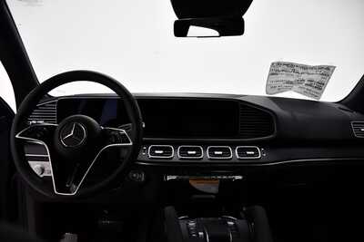 2026 Mercedes-Benz GLE-Class, $79700. Photo 7