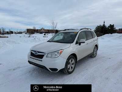 2015 Subaru Forester, $15000. Photo 1