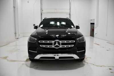 2025 Mercedes-Benz GLE-Class, $60995. Photo 2