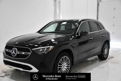 2025 Mercedes-Benz GLC-Class, $49995. Photo 1