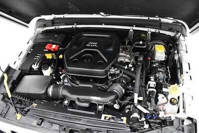 2022 Jeep Wrangler Unlimited, $35000. Photo 6