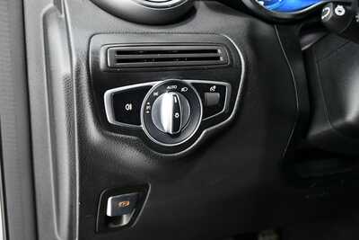 2022 Mercedes-Benz GLC-Class, $29995. Photo 11