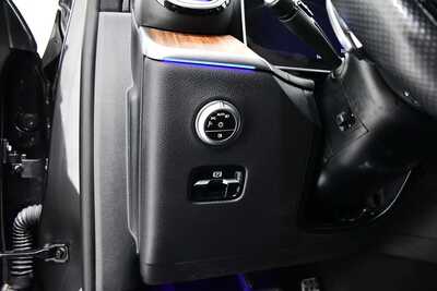 2025 Mercedes-Benz GLC-Class, $49995. Photo 11