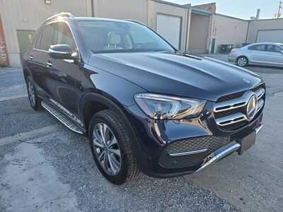 2022 Mercedes-Benz GLE-Class, $42000. Photo 2