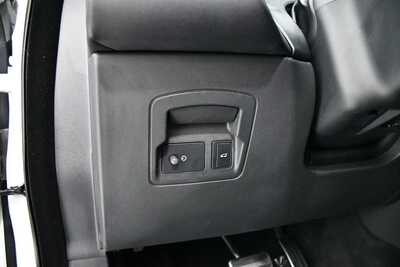 2025 Land Rover Range Rover, $45500. Photo 11