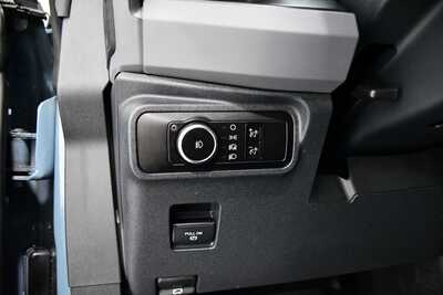 2023 Ford Bronco, $33000. Photo 11