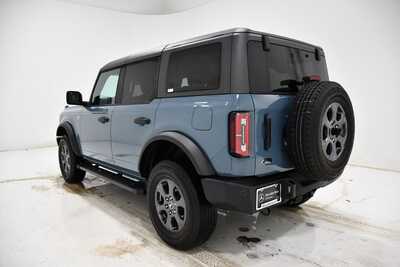 2023 Ford Bronco, $33000. Photo 3