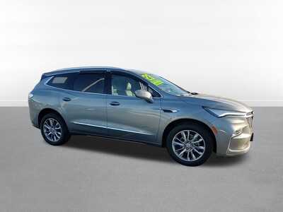 2023 Buick Enclave, $38000. Photo 4