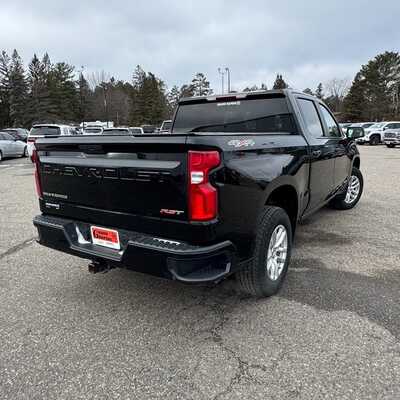 2021 Chevrolet 1500 Crew Cab, $31795. Photo 2