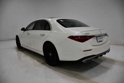 2021 Mercedes-Benz S-Class, $66000. Photo 3
