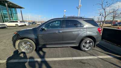 2017 Chevrolet Equinox, $10000. Photo 2