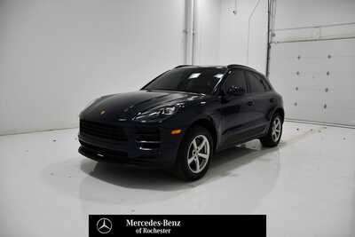 2021 Porsche Macan, $35000. Photo 1