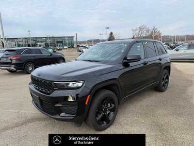 2024 Jeep Grand Cherokee, $32000. Photo 1