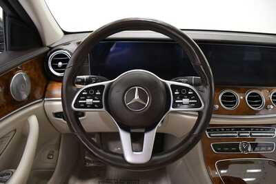 2019 Mercedes-Benz E-Class, $28995. Photo 9