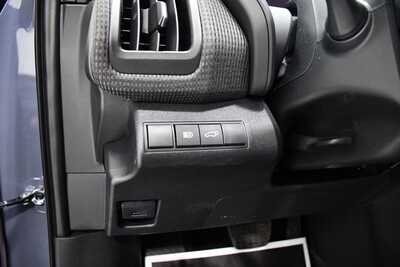 2025 Subaru Solterra, $26000. Photo 11