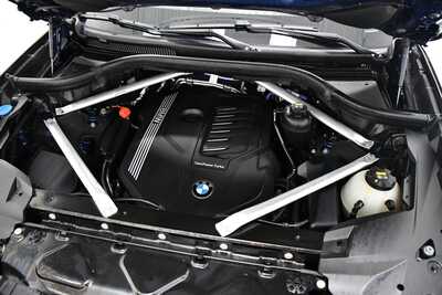 2022 BMW X7, $41000. Photo 6