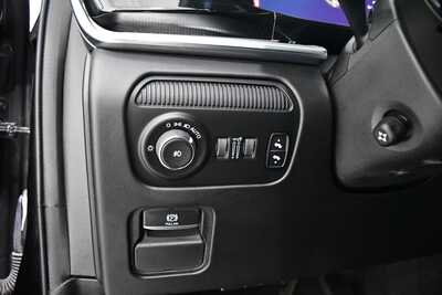 2022 Jeep Grand Wagoneer, $43495. Photo 11