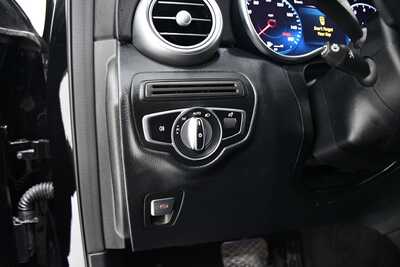 2022 Mercedes-Benz GLC-Class, $32995. Photo 11