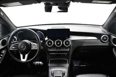2022 Mercedes-Benz GLC-Class, $32995. Photo 8