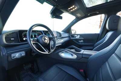 2024 Mercedes-Benz GLE, $58000. Photo 2