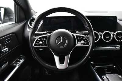 2022 Mercedes-Benz GLA-Class, $24000. Photo 9